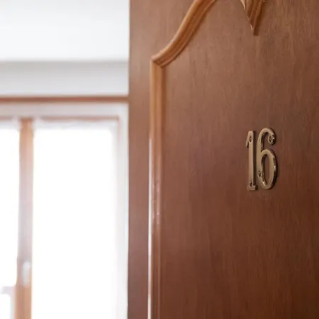 Feine Im Dg Fuer 3 Am Tegernsee Apartman