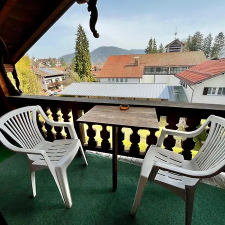 Feine Im Dg Am Tegernsee #16 아파트 *